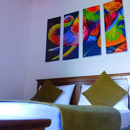 Mount Mirror Resort Kandy Eksteriør billede